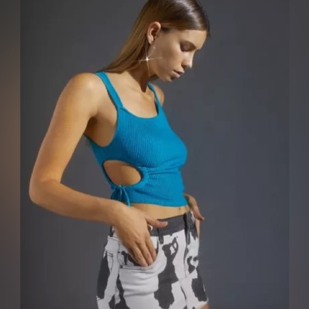 urban outfitters crop top